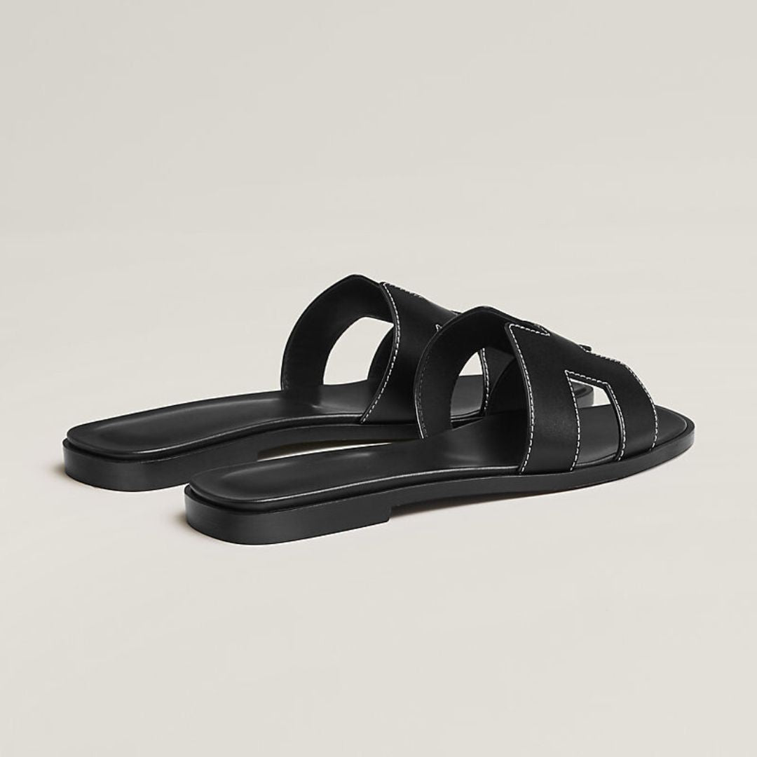 "Damen Luxussandalen, elegant mit ergonomischem Design, zeitlos stilvoll, ideal für besondere Anlässe, maximaler Komfort."