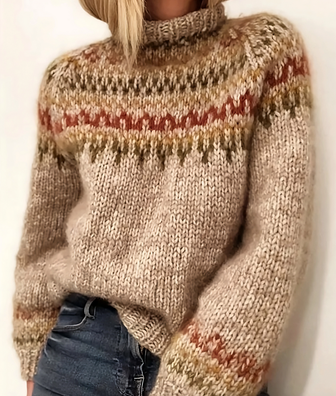 "Damen Rollkragenpullover aus isländischer Wolle, Vorderansicht, kuschelig und elegant, ideal für kalte Tage."