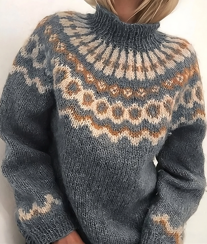 "Damen Rollkragenpullover aus isländischer Wolle, Vorderansicht, kuschelig und elegant, ideal für kalte Tage."