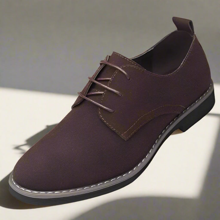 Wildleder-Herrenschuhe mit Schnürsenkeln - Eleganter Komfort