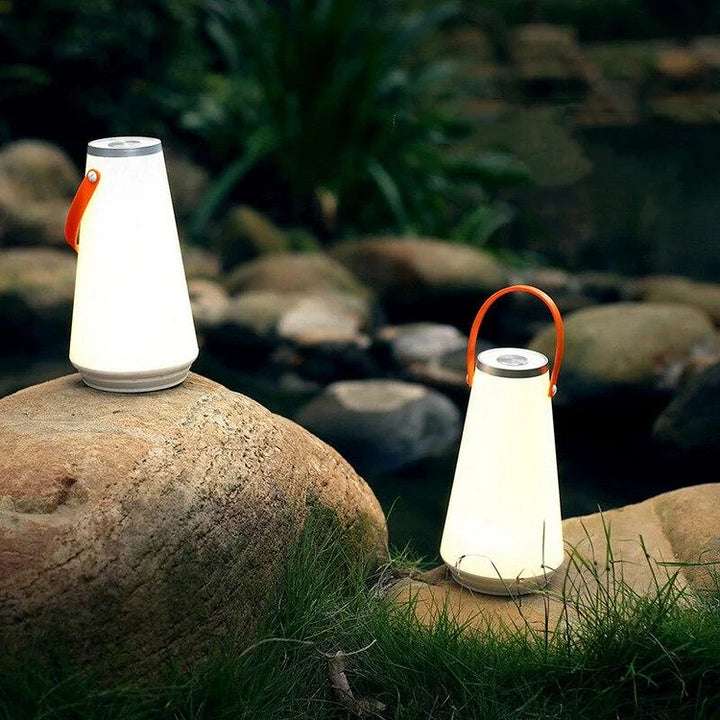 Tragbare LED-Campingleuchte für draußen mit warmem Licht