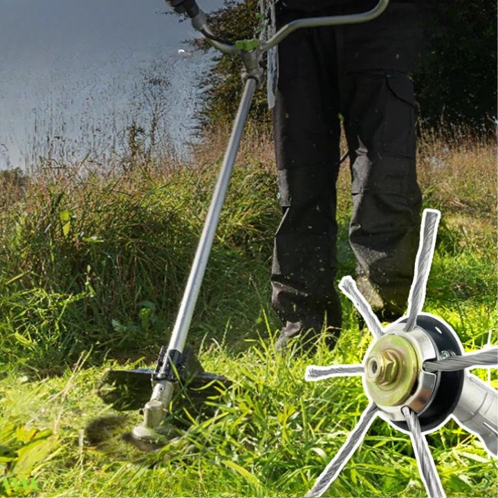 Effizienter Stahlbürsten-Rasentrimmerkopf für Unkrautentfernung, zeigt robuste Borsten auf grauem Hintergrund.