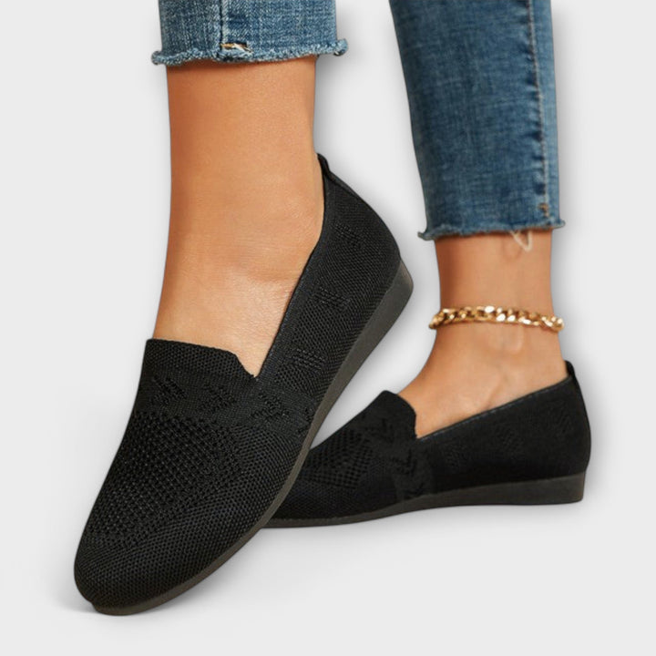 Elegante blaue Lederloafers für Damen, vielseitig und stilvoll, ideal für Büro oder besondere Anlässe.