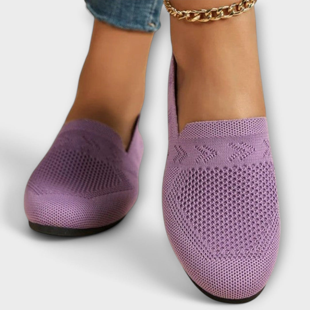 Elegante blaue Lederloafers für Damen, vielseitig und stilvoll, ideal für Büro oder besondere Anlässe.