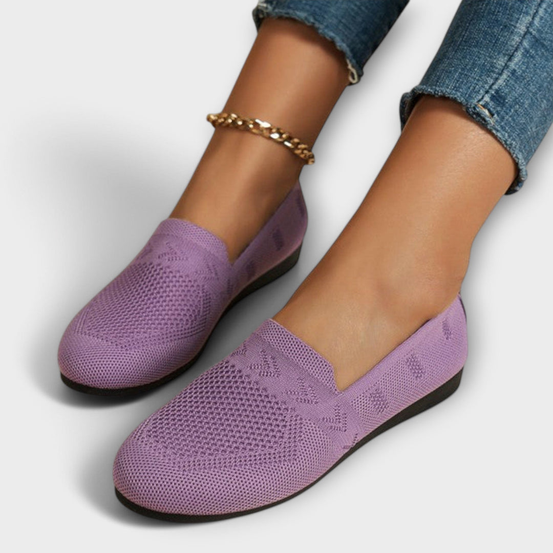 Elegante blaue Lederloafers für Damen, vielseitig und stilvoll, ideal für Büro oder besondere Anlässe.