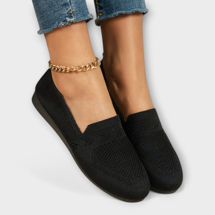 Elegante blaue Lederloafers für Damen, vielseitig und stilvoll, ideal für Büro oder besondere Anlässe.