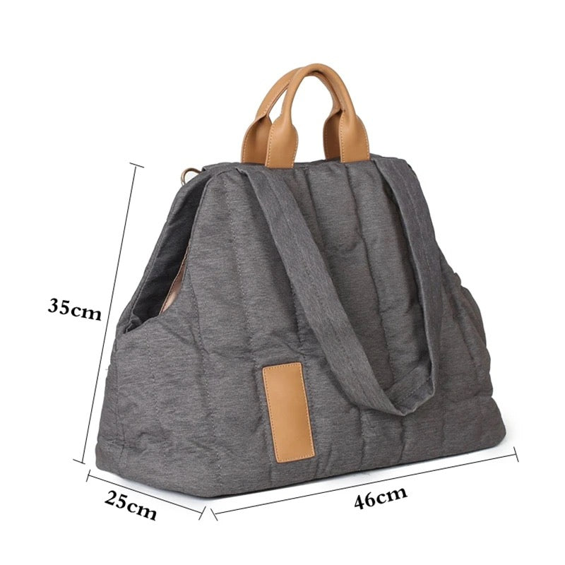 Elegante faltbare Haustier-Tragetasche, beige, mit weicher Polsterung und vielseitigen Tragemöglichkeiten für Stil und Komfor