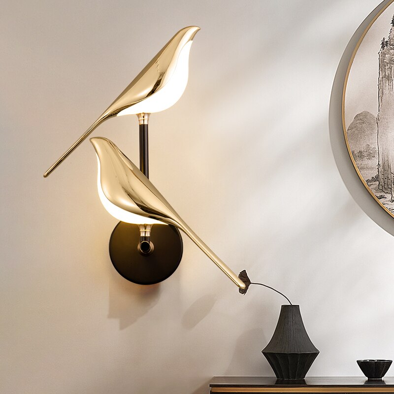 "Elegante goldene LED-Vogel-Wandleuchte, nordisches Design, moderne Beleuchtung für Wohnzimmer oder Schlafzimmer."