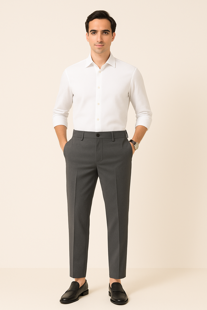 Elegante Herren Anzughose mit Bügelfalte, schmaler Schnitt, hochwertiges Material für stilvollen, komfortablen Look.