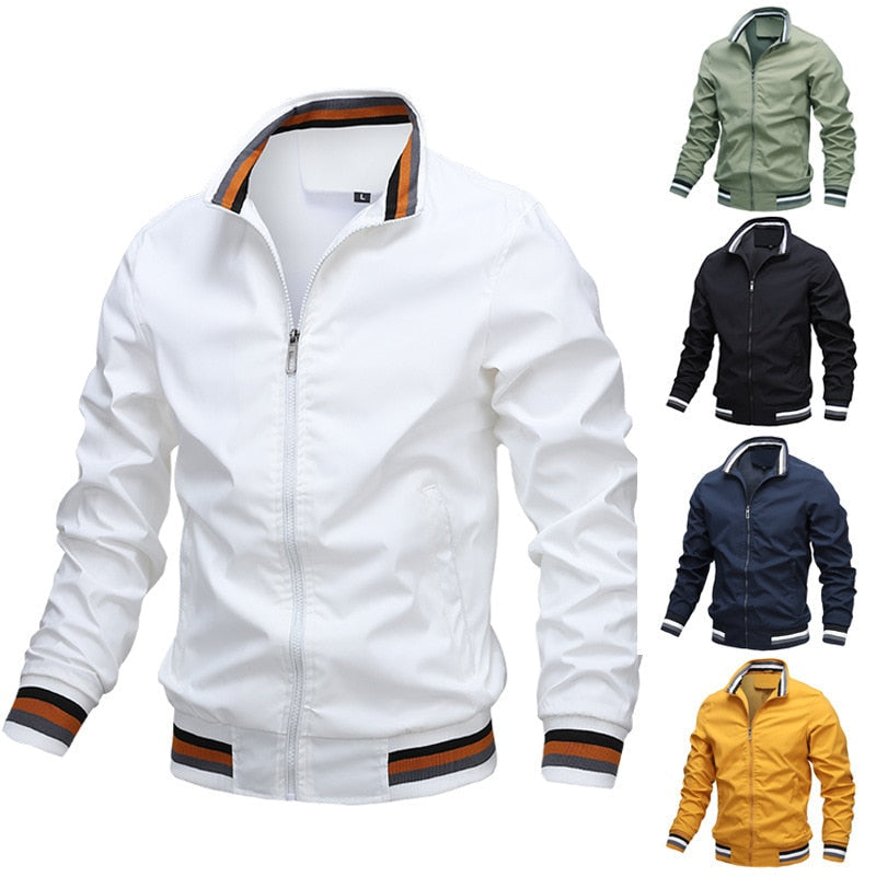 "Elegante Herren Bomberjacke in Dunkelblau, lässiger Stil, perfekt für den Übergang und vielseitig kombinierbar."
