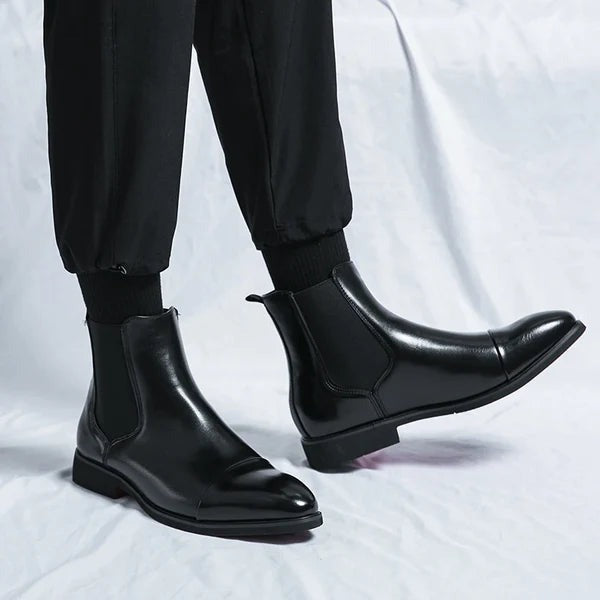 Elegante Herren Lederstiefel in Schwarz, hohe Qualität, ergonomische Form, vielseitiger Stil, perfekte Passform.