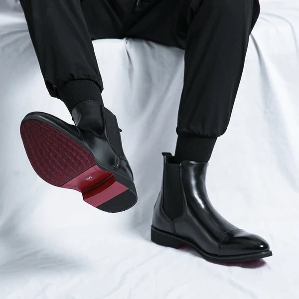 Elegante Herren Lederstiefel in Schwarz, hohe Qualität, ergonomische Form, vielseitiger Stil, perfekte Passform.