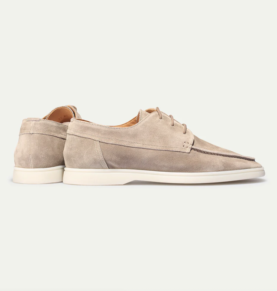 "Elegante Herren Loafer in Beige und Blau, stilvoll und bequem für Büro und Freizeit, hochwertig verarbeitet."