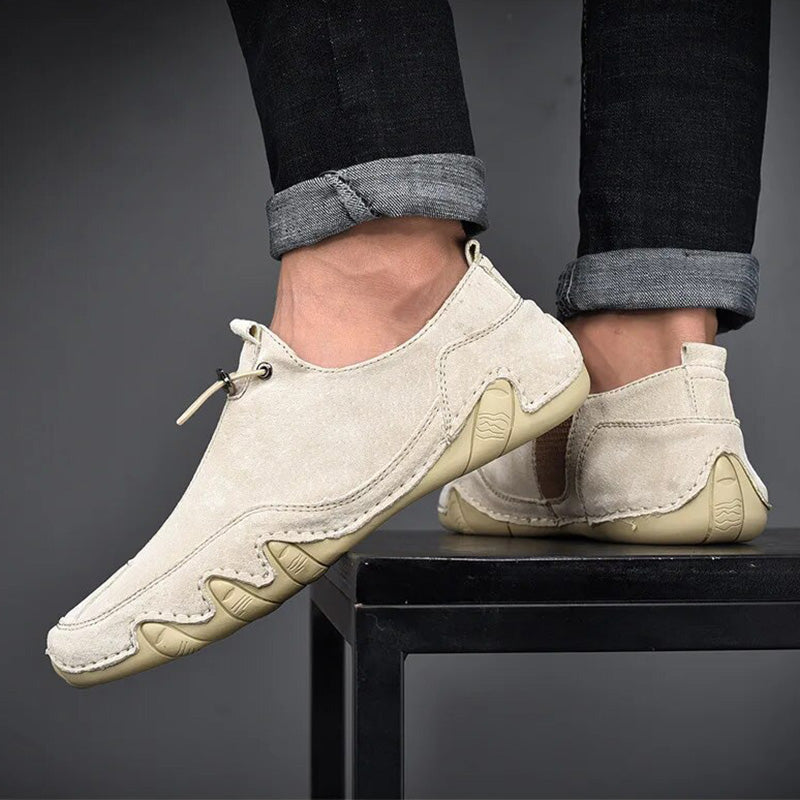 "Elegante Herrenschuhe aus Leder mit verstellbarer Nylonschnürung, perfekt für formelle und legere Anlässe."