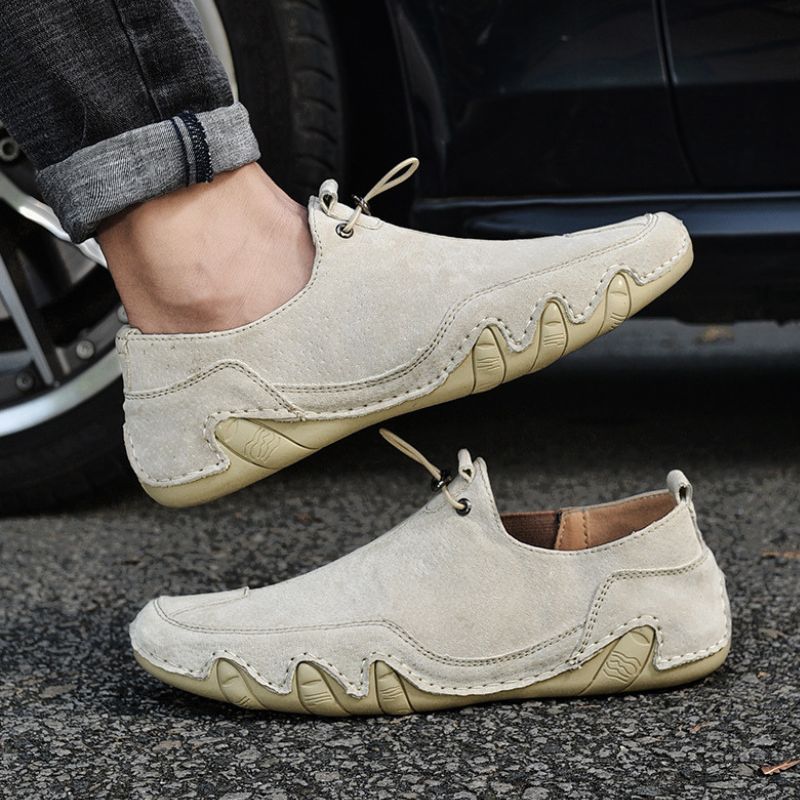 "Elegante Herrenschuhe aus Leder mit verstellbarer Nylonschnürung, perfekt für formelle und legere Anlässe."