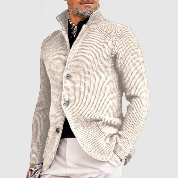 "Elegante Herrenstrickjacke mit Taschen, zeitlose graue Strickoptik, perfekte Passform für stilvolle und funktionale Outfits.