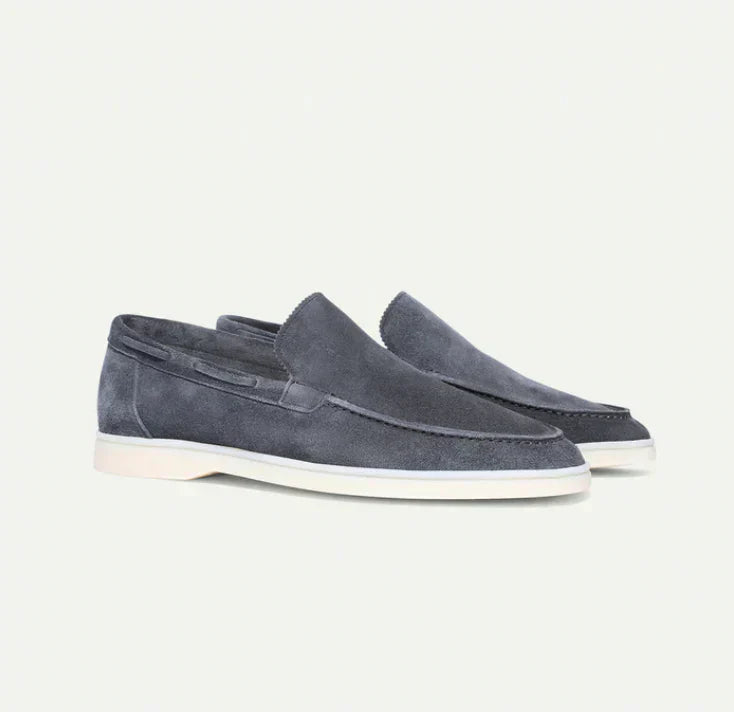 Elegante Luca Wildleder-Slipper in Taupe, Herren-Loafers, flexibles Design, komfortable Gummisohle, einfaches Slip-on.
