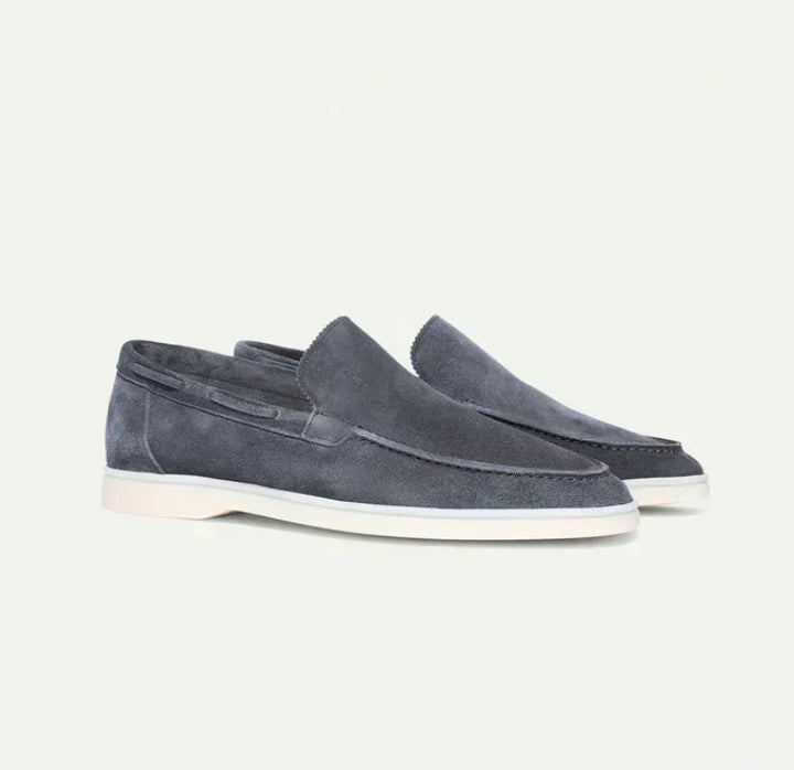 Elegante Luca Wildleder-Slipper in Taupe, Herren-Loafers, flexibles Design, komfortable Gummisohle, einfaches Slip-on.