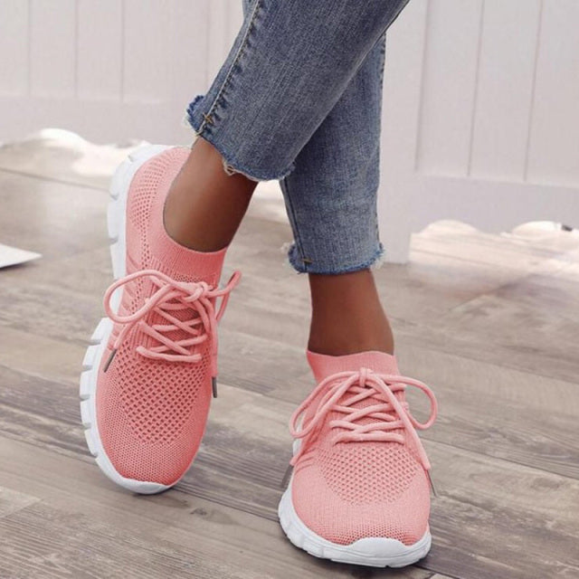 Elegante orthopädische Damen-Sneakers in Rosa für gesunde Fußhaltung, ergonomisches Design, vielseitiger Stil.