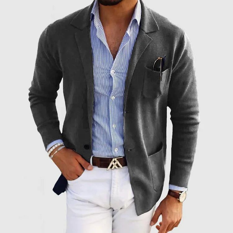 Elegante Strickjacke für Herren, braun, mit Reverskragen und Knöpfen, perfekt für Büro- und Alltagslook.