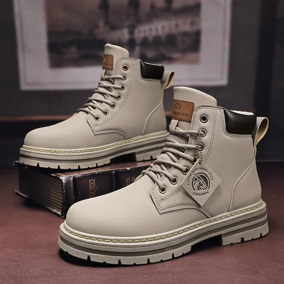 Elegante Timber Herren-Schnürschuhe, braun mit robuster Sohle, perfekt für jeden Anlass, stilvoll und langlebig.