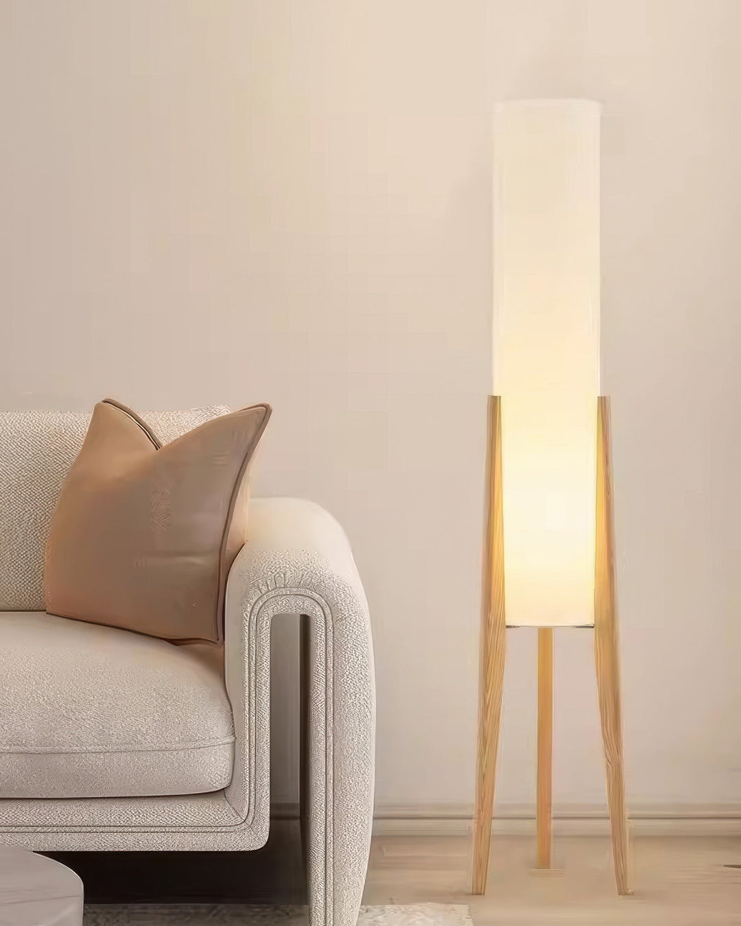 "Elegante Walnuss Stehlampe aus Massivholz mit LED und Stoffschirm, modernes Design, warmes und dreifarbiges Licht"