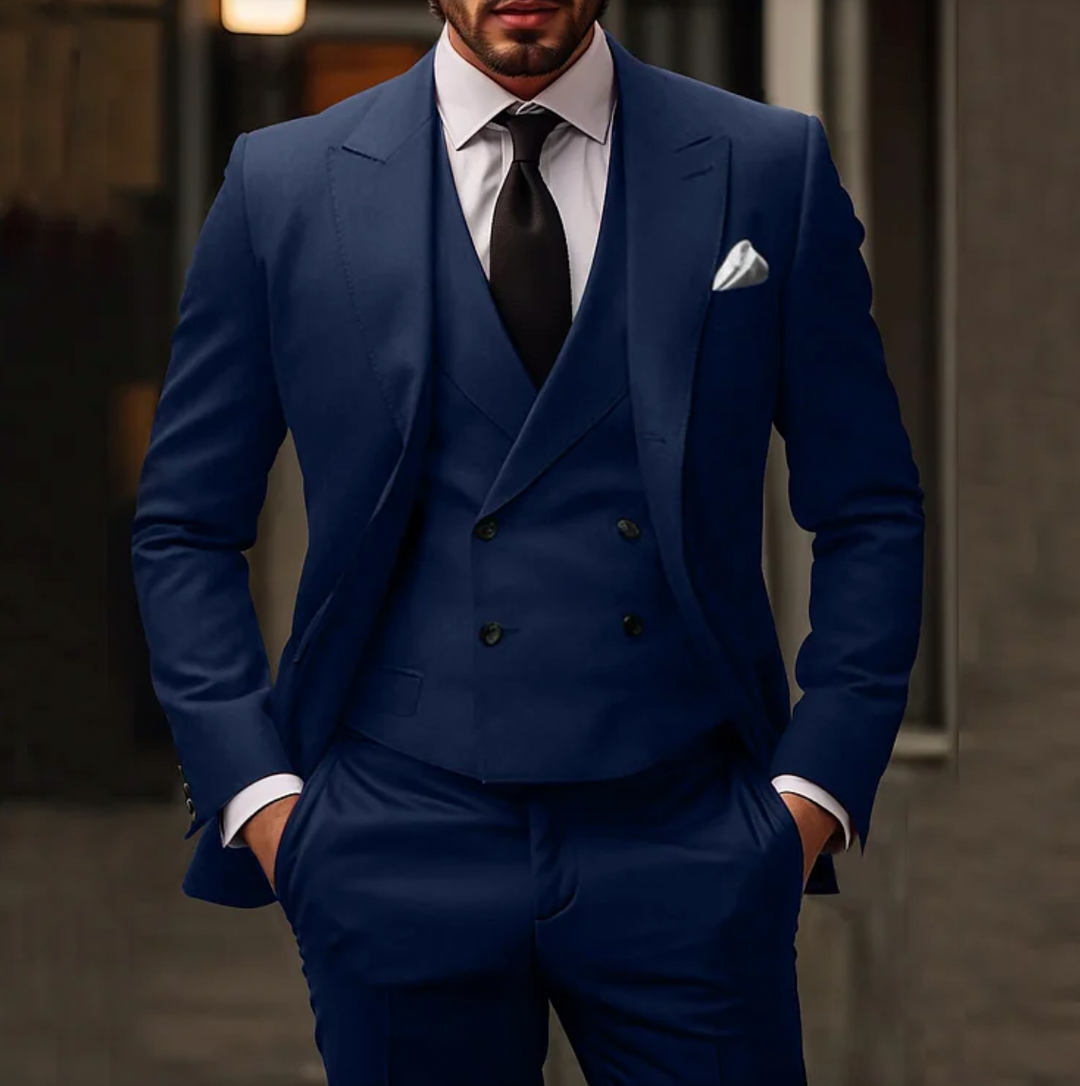 Eleganter 3-teiliger Herrenanzug in Grau bestehend aus Sakko, Weste und Hose für Business und formelle Anlässe.
