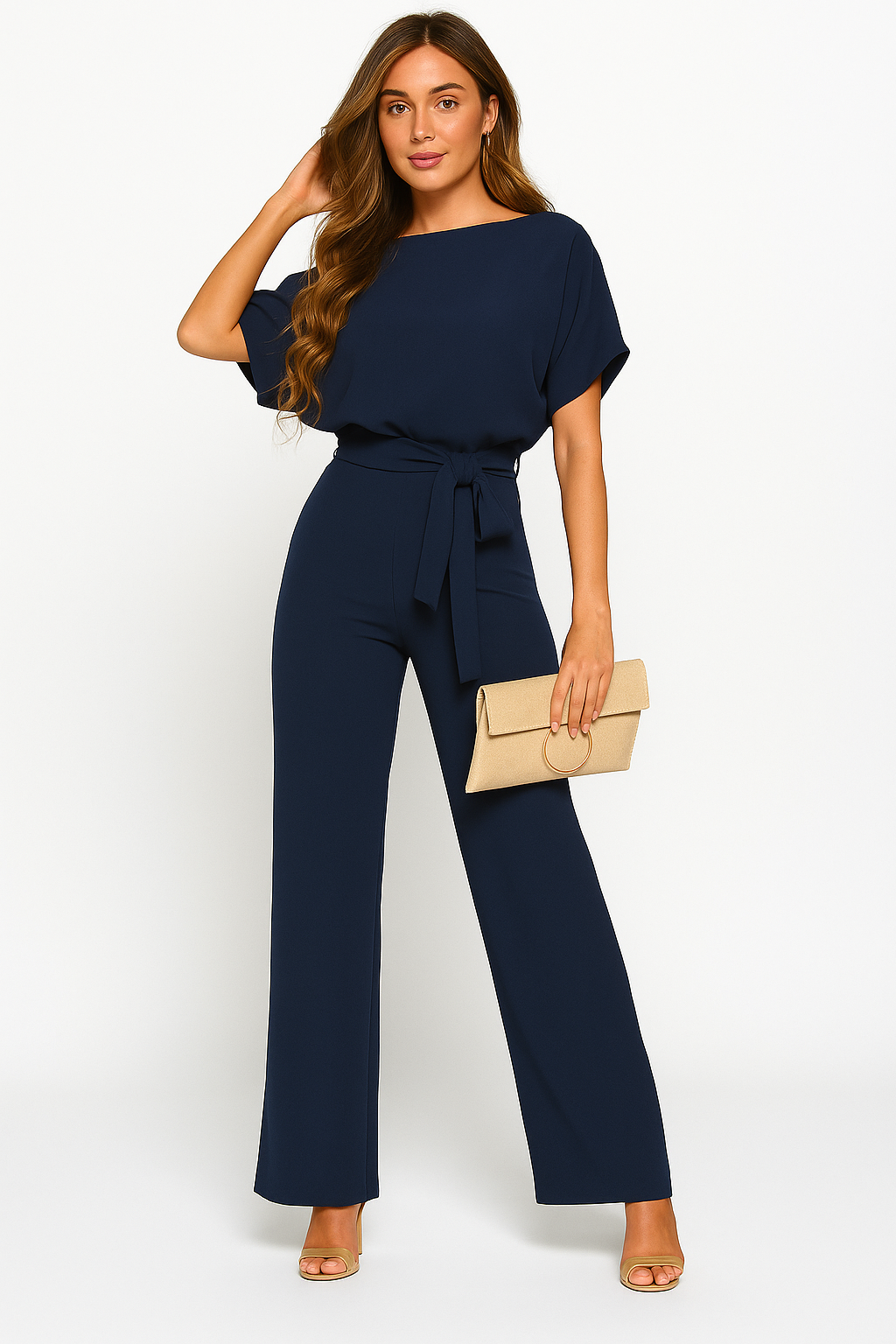 Eleganter Damen-Jumpsuit mit verstellbarem Krawatten-Gürtel und fließendem Stoff für stilvolle Anlässe und Freizeit.