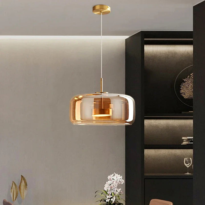 "Eleganter Glas-Kuppel-Kronleuchter, dimmbare Deckenlampe; modernes Glasdesign, warmes Licht für Wohnzimmer."