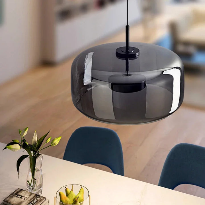 "Eleganter Glas-Kuppel-Kronleuchter, dimmbare Deckenlampe; modernes Glasdesign, warmes Licht für Wohnzimmer."