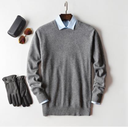 "Eleganter Herren-Kaschmirpullover, weiches Material, stilvolles Design, in verschiedenen Farben, zeitlos und luxuriös."
