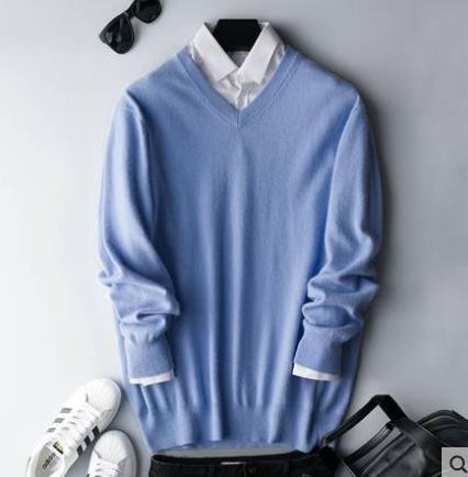 "Eleganter Herren-Kaschmirpullover, weiches Material, stilvolles Design, in verschiedenen Farben, zeitlos und luxuriös."