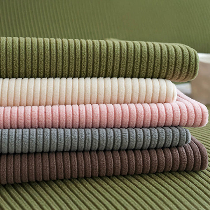 Eleganter kratzfester Cord-Sofabezug mit Jacquard-Streifen, elastisch und rutschfest, maschinenwaschbar für einfachen Schutz.