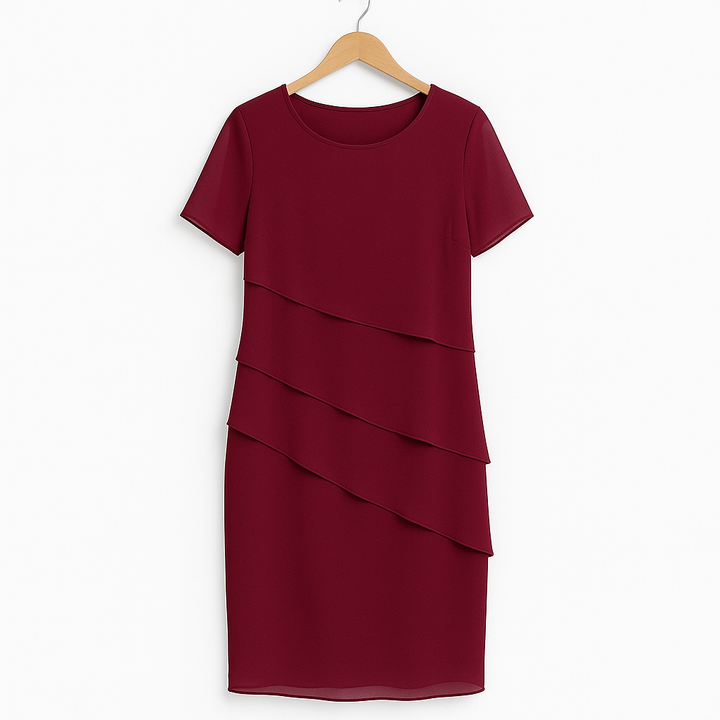"Elegantes Abendkleid aus leichtem Chiffon mit stilvollem Stufendesign für eine feminine, fließende Silhouette."