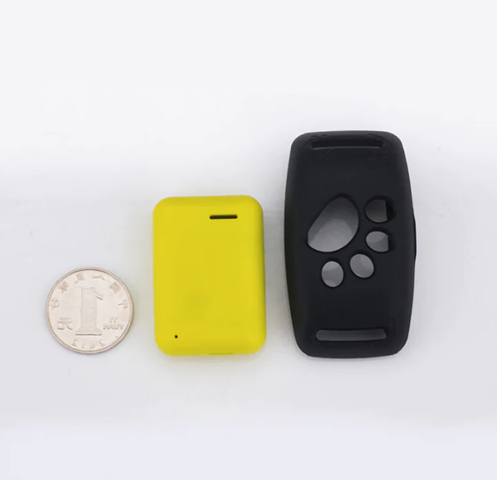 "Elegantes GPS-Katzenhalsband mit Echtzeit-Tracking, schwarz, wasser- und stoßfest, verstellbar für maximale Sicherheit."