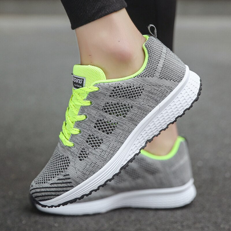 "Ergonomische Damen Sneaker, leicht, atmungsaktiv, mit extra großer Sohle, ideal für Komfort und stilvolle Freizeitlooks."