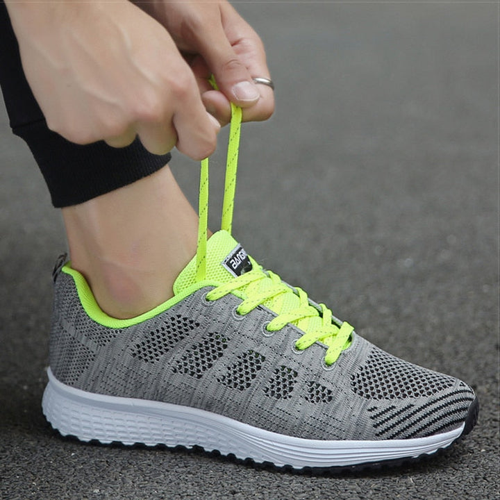 "Ergonomische Damen Sneaker, leicht, atmungsaktiv, mit extra großer Sohle, ideal für Komfort und stilvolle Freizeitlooks."