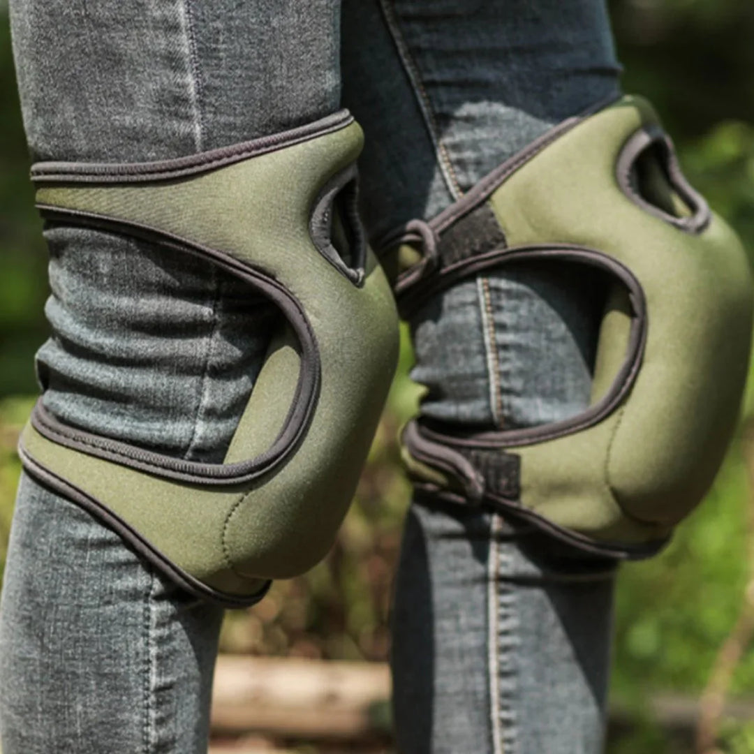 Ergonomische Knieschützer für Gartenarbeit mit extra Polsterung, ergonomischem Design und wasserfester Außenhülle.