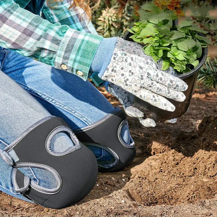 Ergonomische Knieschützer für Gartenarbeit mit extra Polsterung, ergonomischem Design und wasserfester Außenhülle.