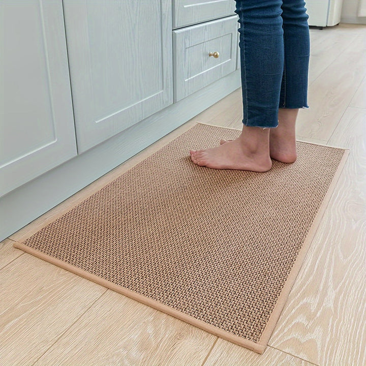 Ergonomische Küchenmatte in Beige, stilvolles Design, gepolstert, rutschfest für Komfort und Sicherheit in der Küche.