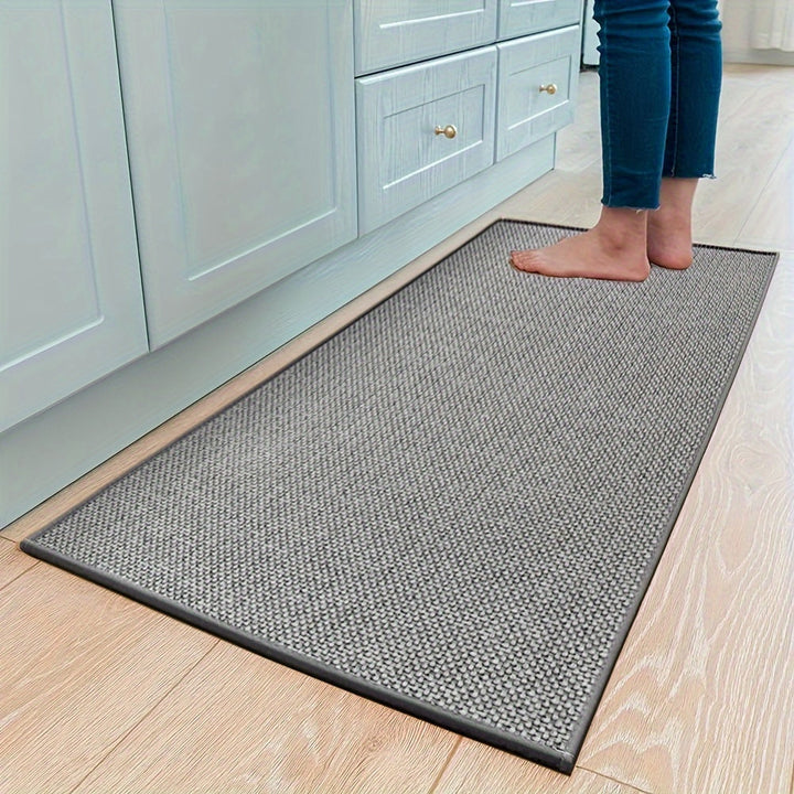 Ergonomische Küchenmatte in Beige, stilvolles Design, gepolstert, rutschfest für Komfort und Sicherheit in der Küche.