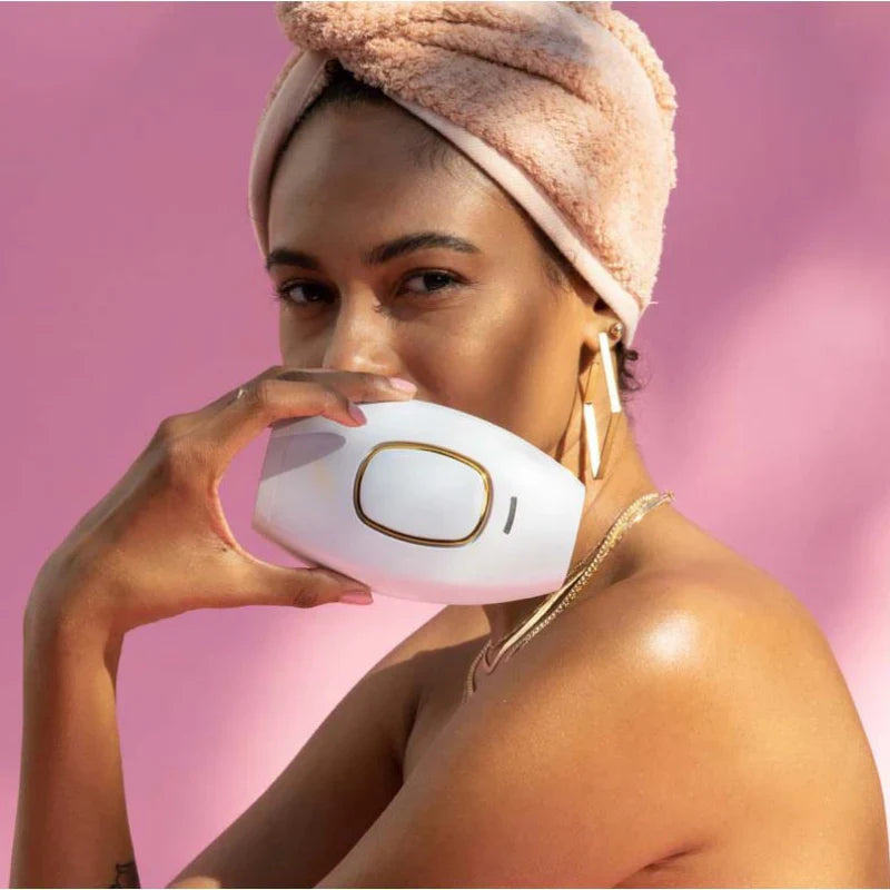 "Ergonomisches IPL Haarentfernungsgerät für dauerhafte Haarfreiheit zu Hause, elegantes Design, sanfte Lichtimpulse."