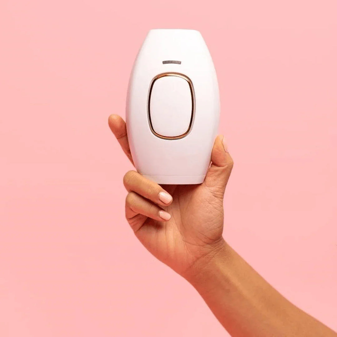 "Ergonomisches IPL Haarentfernungsgerät für dauerhafte Haarfreiheit zu Hause, elegantes Design, sanfte Lichtimpulse."