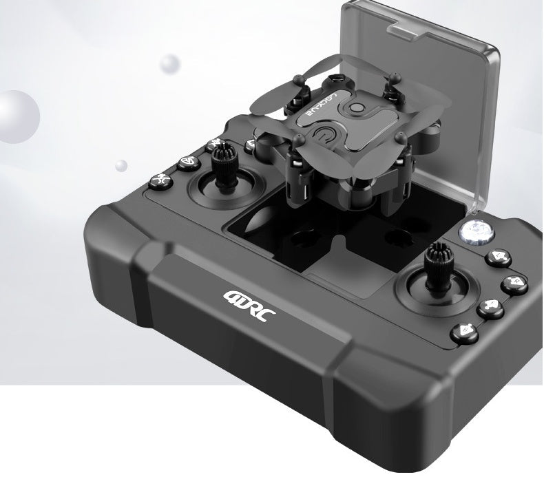 "Faltbare Mini Drohne 4K in Flugposition, HD Kamera für beeindruckende Luftaufnahmen, kompakt und perfekt für Reisen."
