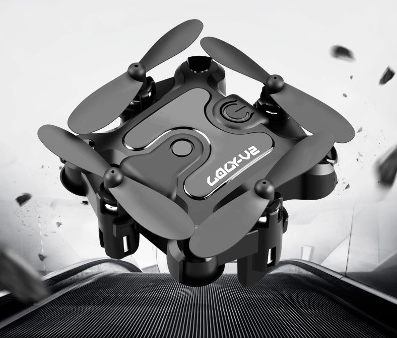 "Faltbare Mini Drohne 4K in Flugposition, HD Kamera für beeindruckende Luftaufnahmen, kompakt und perfekt für Reisen."