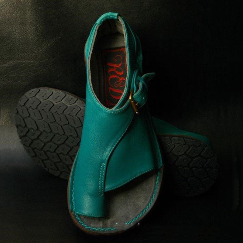 "Flache Elvina Sandalen mit Schnallenriemen in Blau, Hellgrün, Marineblau und Orange, ideal für Sommer und Strand."