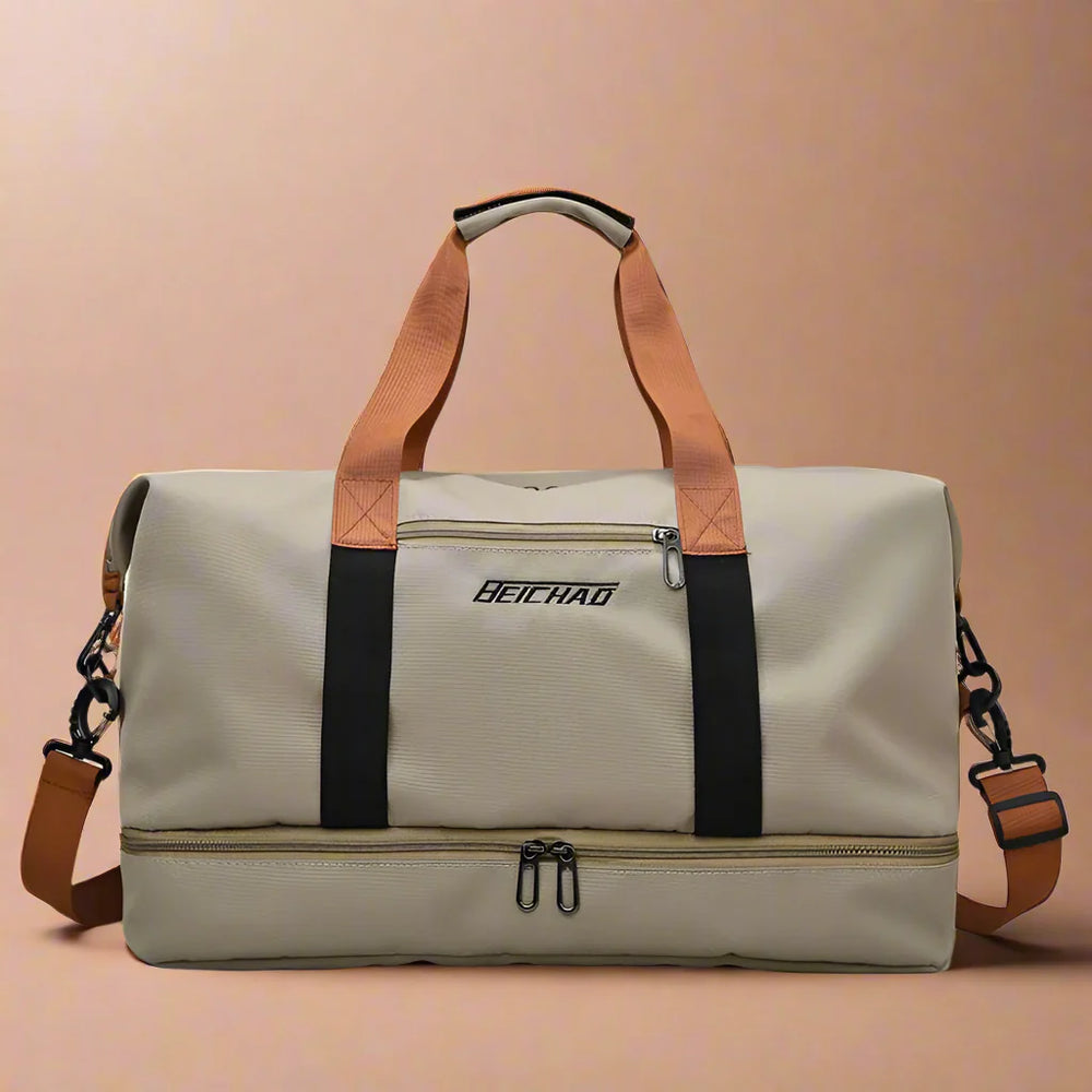 "FlexFit Pro Duffel: Vielseitige, robuste Tasche aus Nylon mit speziellem Schuhfach und abnehmbarem Schultergurt."