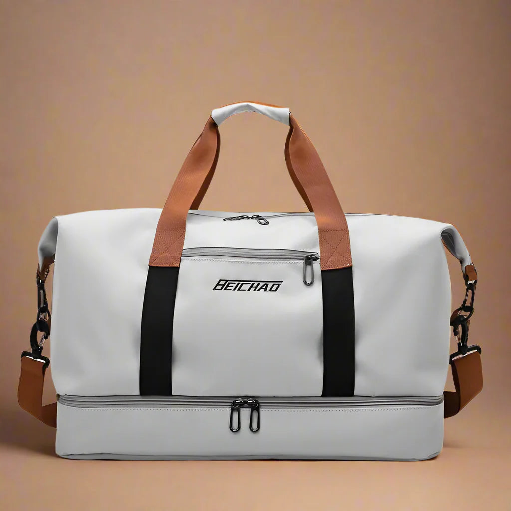 "FlexFit Pro Duffel: Vielseitige, robuste Tasche aus Nylon mit speziellem Schuhfach und abnehmbarem Schultergurt."