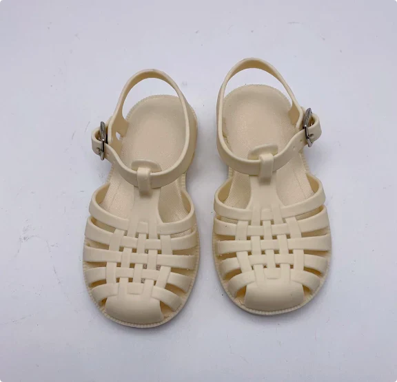 "Flexibele Baby Badeschuhe, atmungsaktives Design, ideal für Sommer, Strand, Pool und Freizeit, in sanften Pastellfarben."