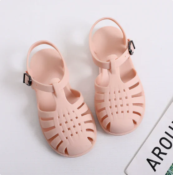 "Flexibele Baby Badeschuhe, atmungsaktives Design, ideal für Sommer, Strand, Pool und Freizeit, in sanften Pastellfarben."